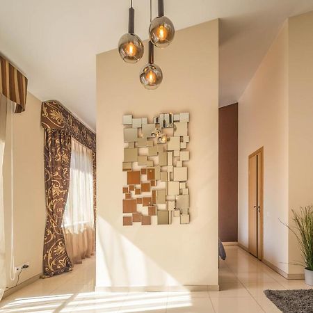 Simkaus Abstrakcija Apartment ไคลเพดา ภายนอก รูปภาพ